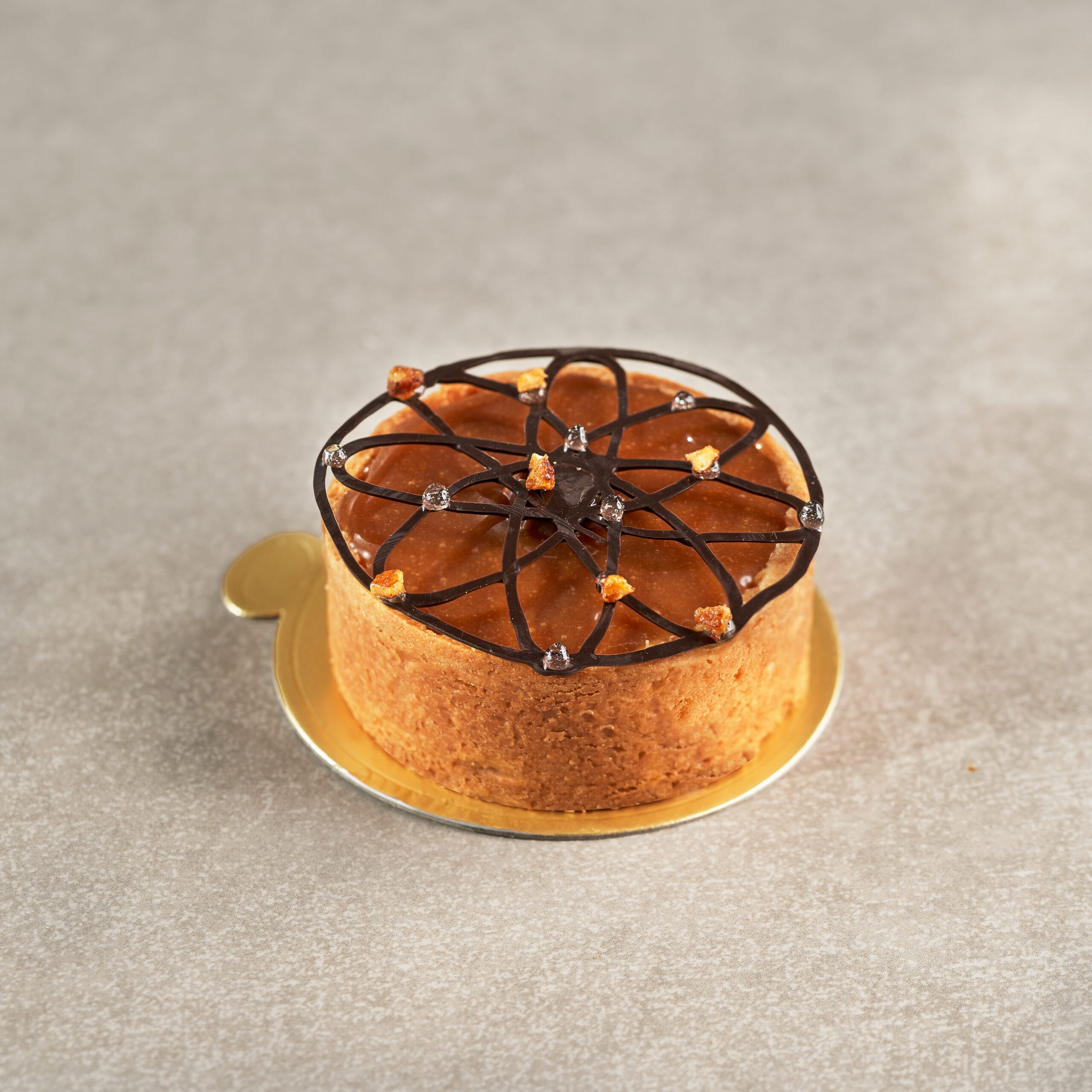 Gluten-Free Vanilla Eggless Cake: The Perfect Treat for Your Next Party